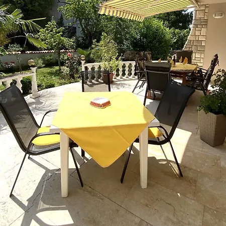 Apartment Great Holidays At Nada&metti In *