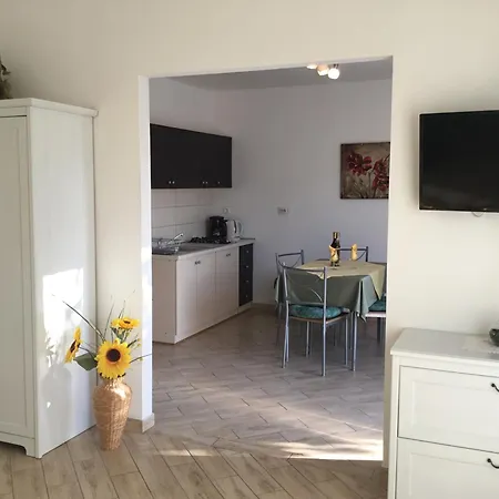 Apartment Great Holidays At Nada&metti In