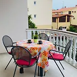 Apartment Great Holidays At Nada&metti In