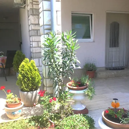 Apartment Great Holidays At Nada&metti In