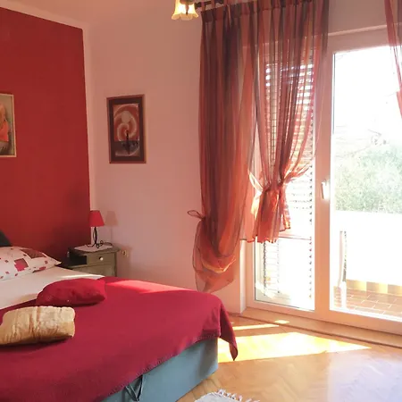 Apartment Great Holidays At Nada&metti In